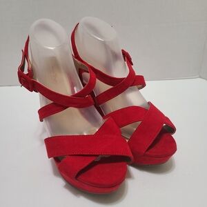 Me Too Strappy Platform‎ Wedge Dress Sandal Red Size 10
